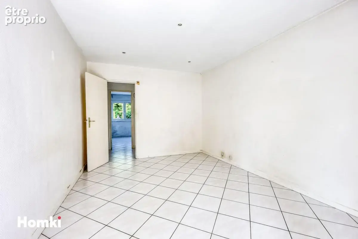 A vendre ! Appartement T3 de 67 m² - terrasse - à Toulon 83000, Avenue Edouard Latil - Aguillon - 83000 Toulon - photo 13