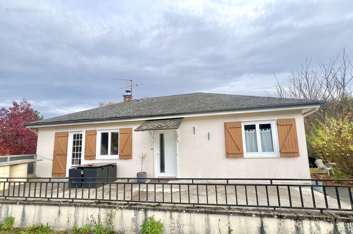 Maison à EGLETONS