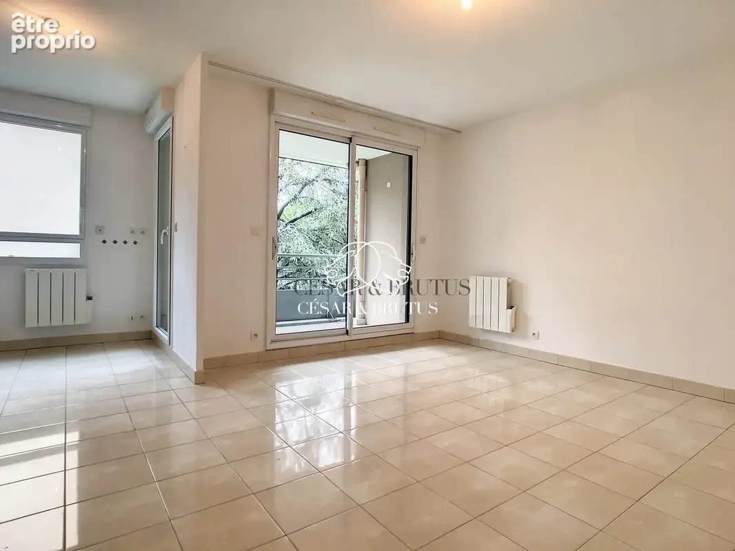 Appartement à LYON-8E