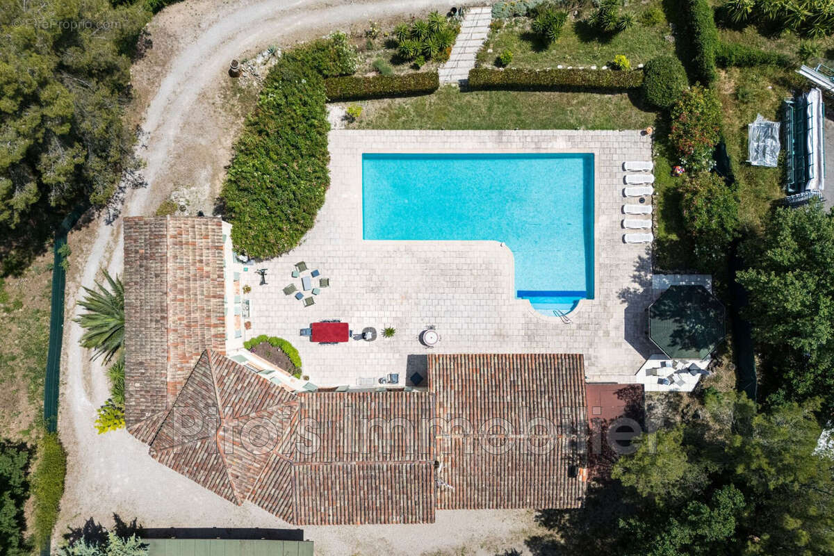 Maison à MOUANS-SARTOUX