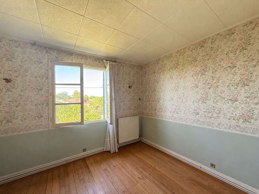 Maison sur deux niveaux à Villeneuve/Lot - photo 7