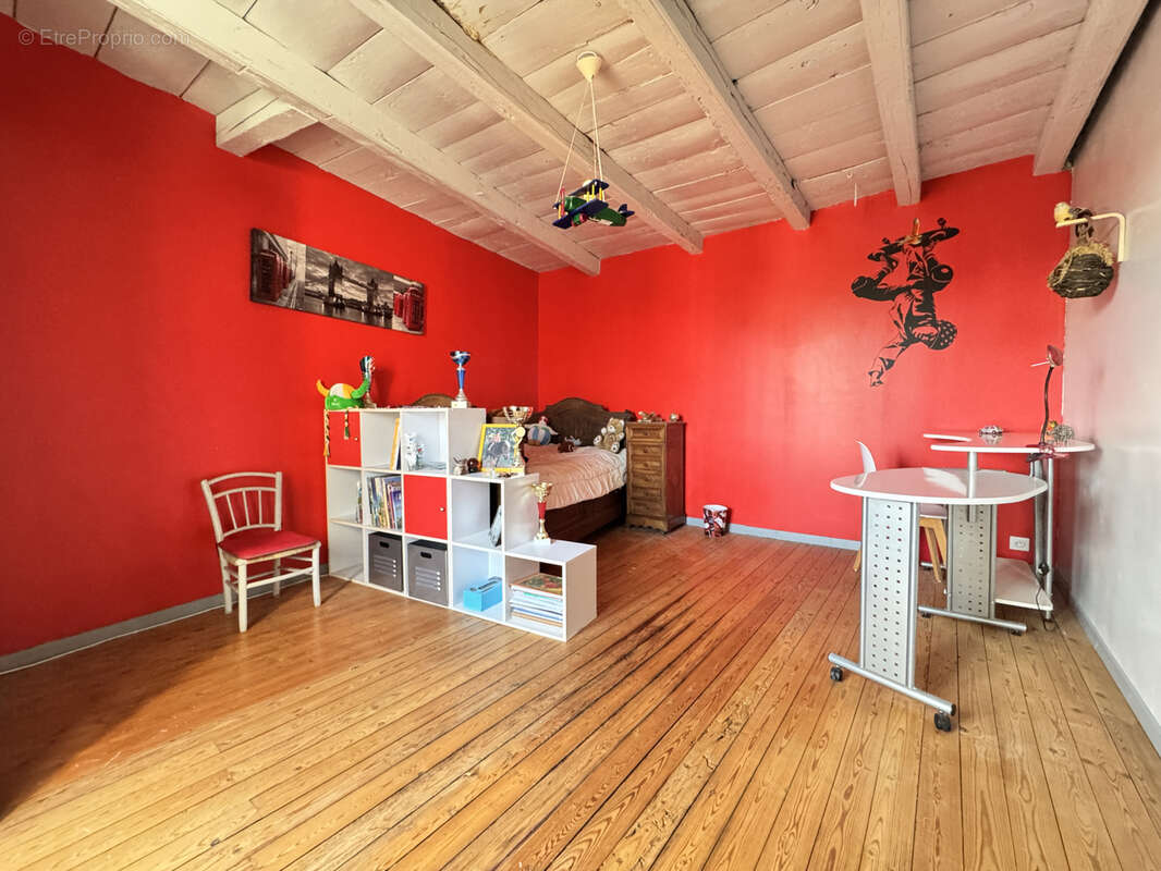 Maison à BARBEZIEUX-SAINT-HILAIRE