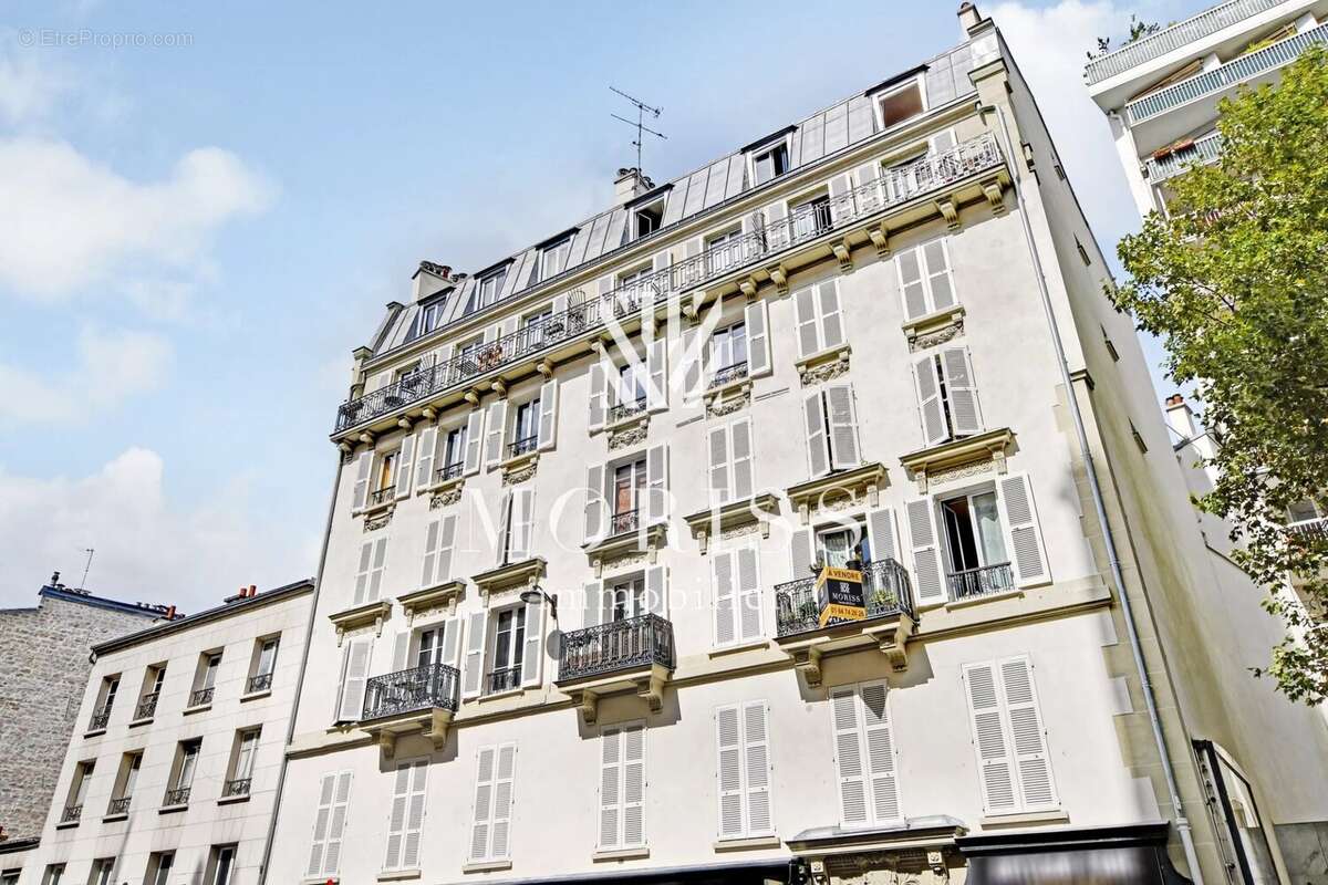 Appartement à PARIS-18E