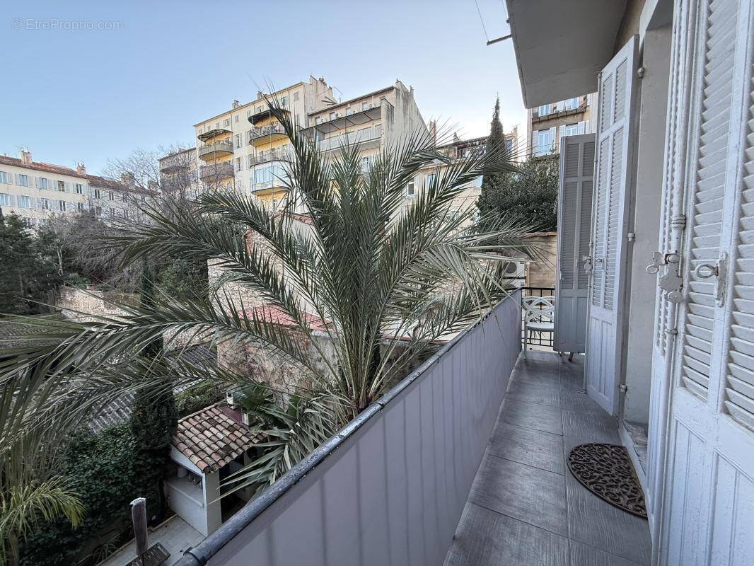 Appartement à MARSEILLE-8E