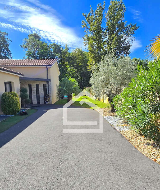 Maison à LE PIAN-MEDOC