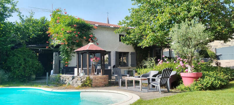 Maison à MARTRES-SUR-MORGE