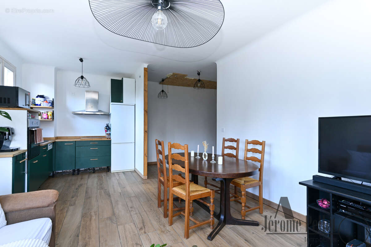 Maison à COMMUNAY