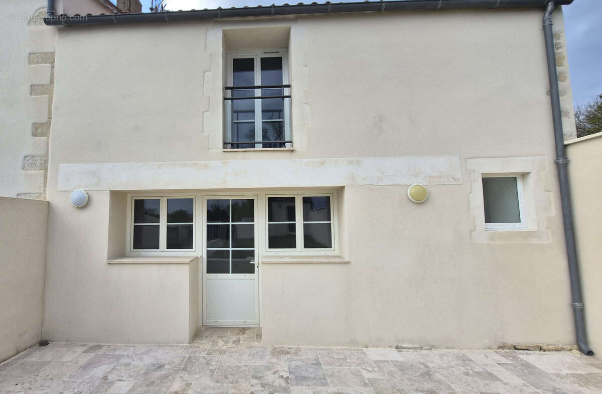 Maison à SAINTE-SOULLE