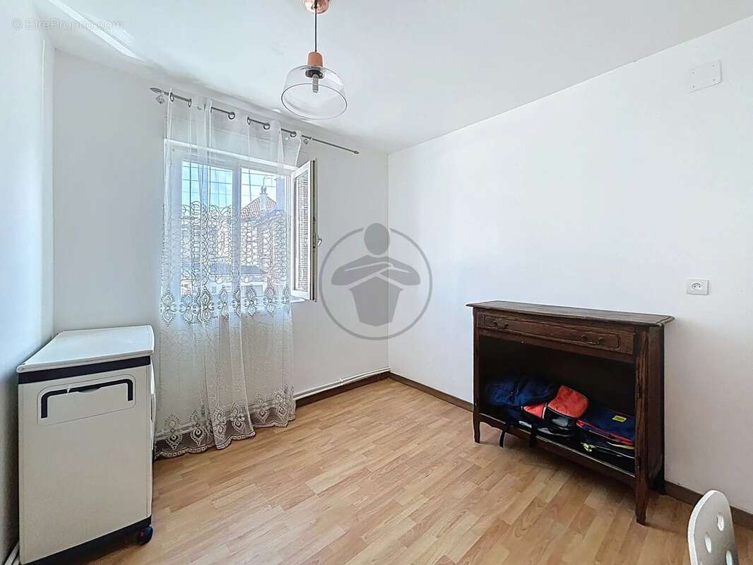 Maison à SAINT-QUENTIN