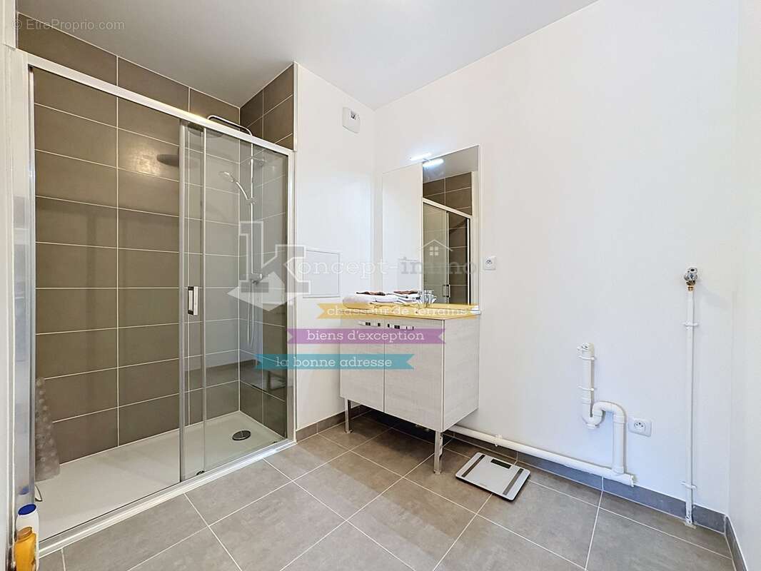 Appartement 40 m² à Clermont  - photo 8