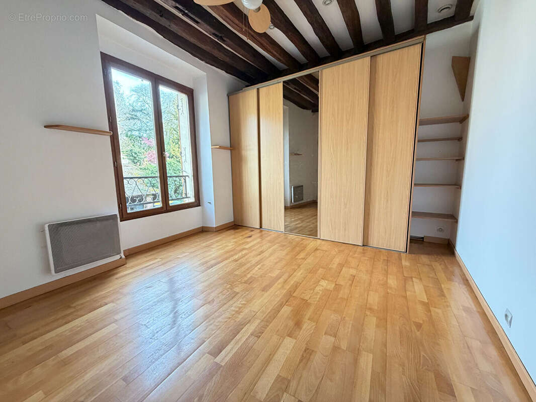Appartement à LINAS
