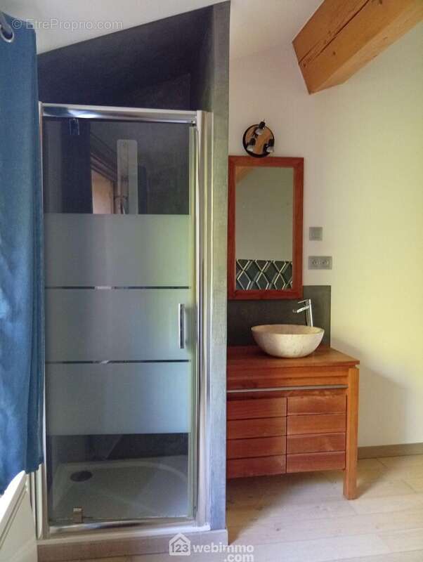 Appartement à LE CANNET-DES-MAURES