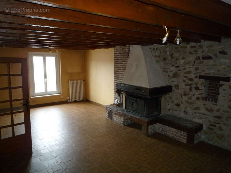 Maison à ESSOMES-SUR-MARNE