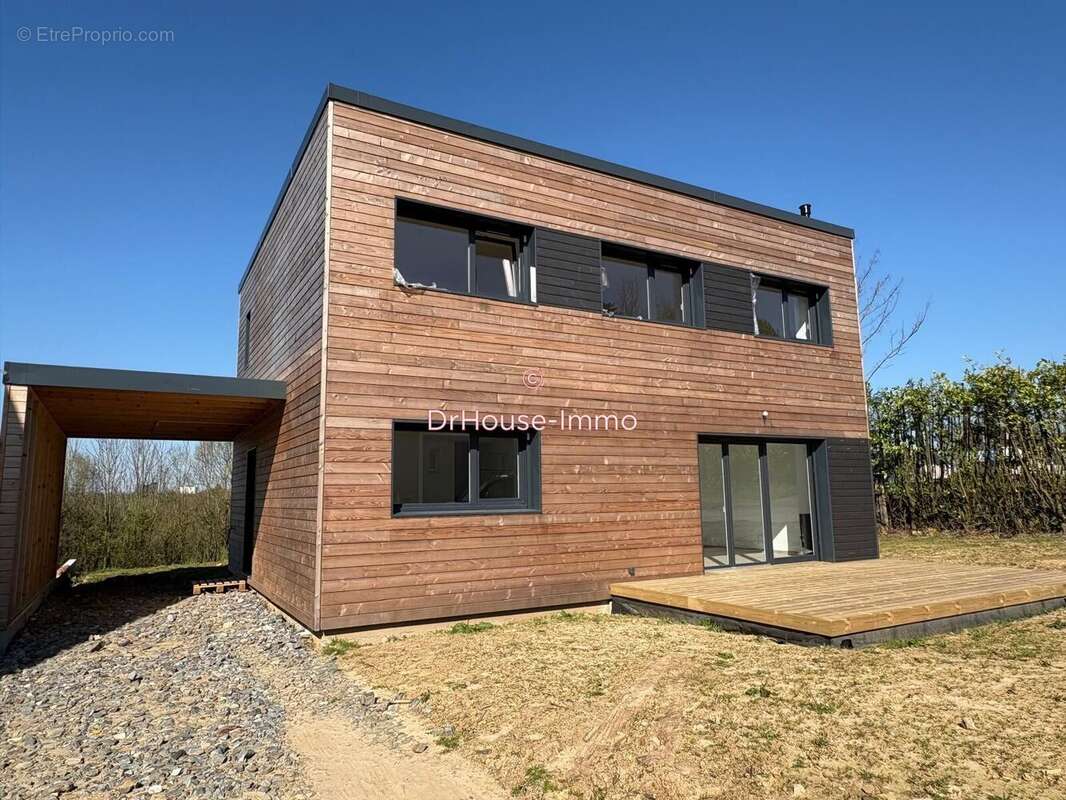 Maison à LANDIVISIAU