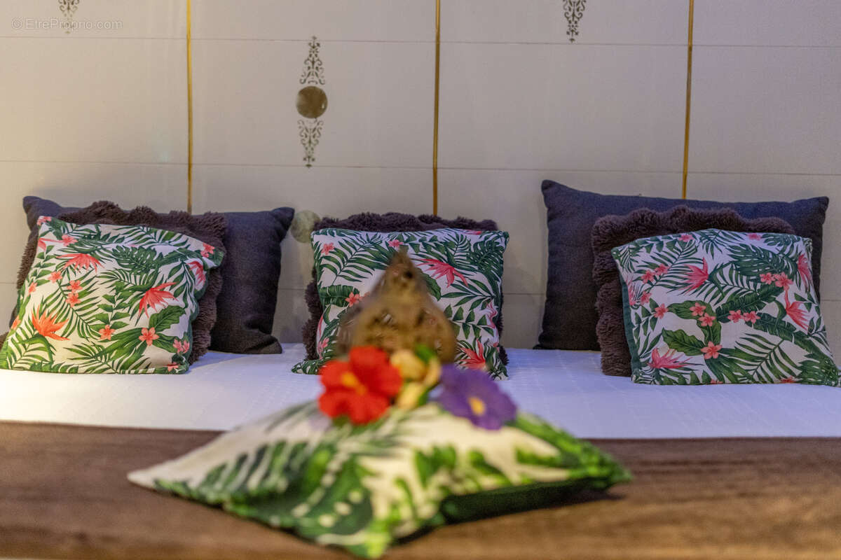 Commerce à CARRY-LE-ROUET