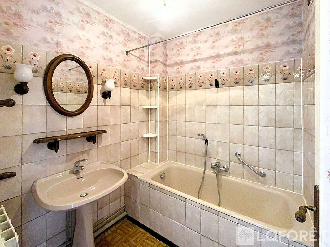 ORANGE - Appartement 60 m², 2 chambres, terrasse Sud, loggia et cave - photo 6