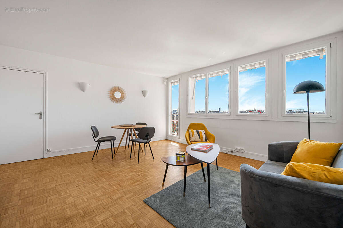 Appartement à PARIS-12E