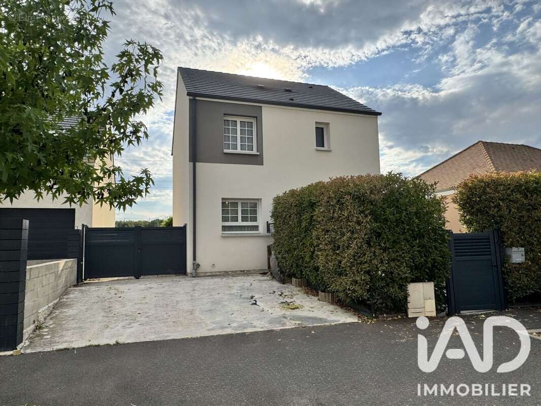 Maison 90 m² à Presles-En-Brie  - photo 5