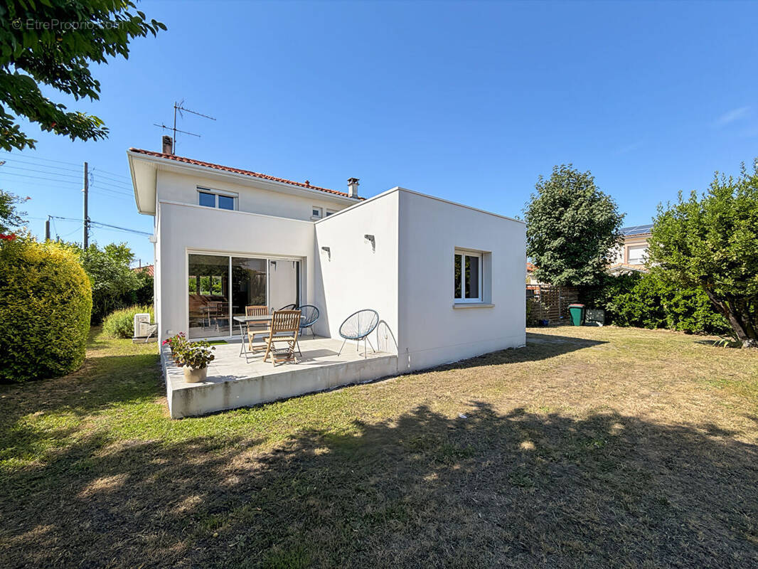 Maison à PESSAC