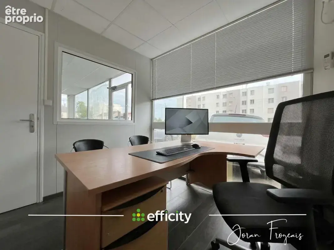 Local commercial - photo 2