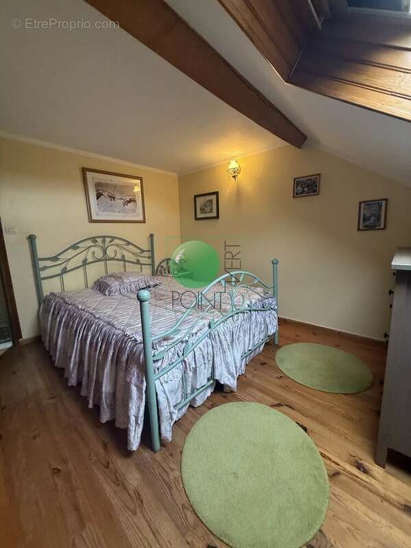 Maison à VILLENEUVE-SUR-AUVERS