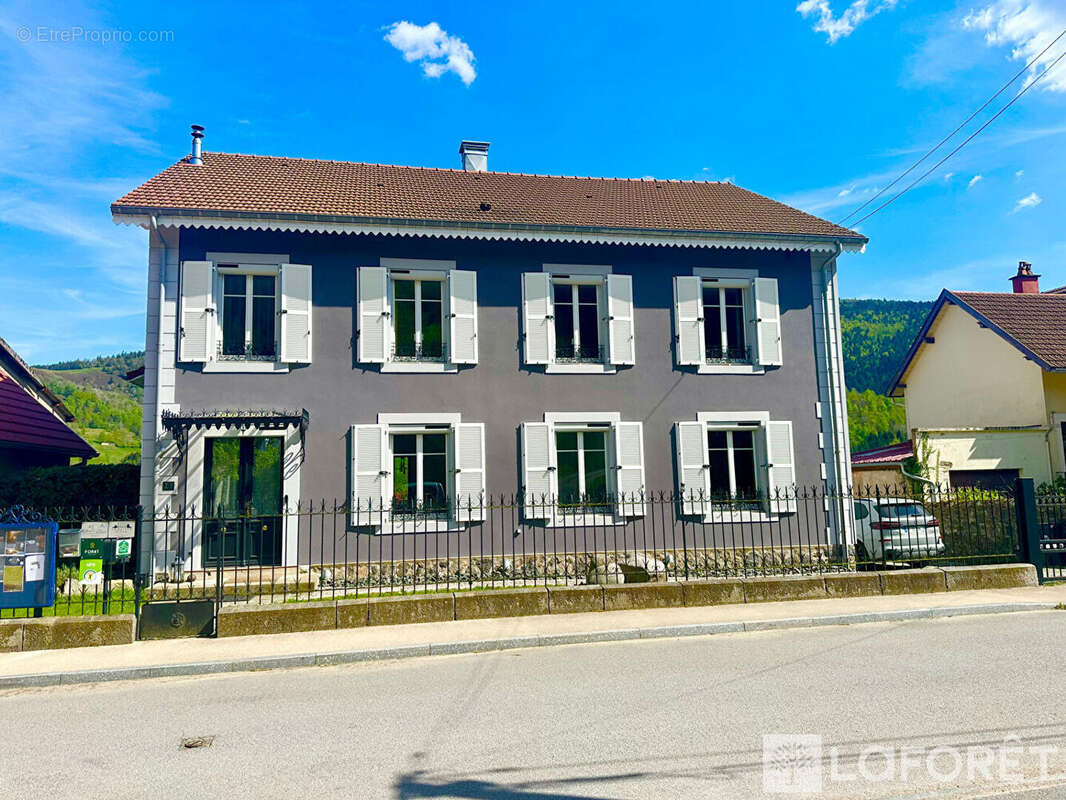 Maison Bussang 8 pièce(s) 235 m2 - photo 2