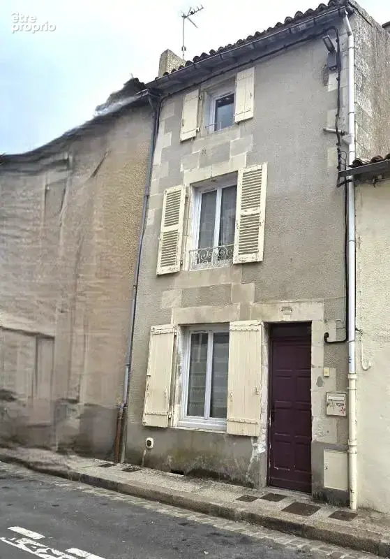 Maison à POITIERS