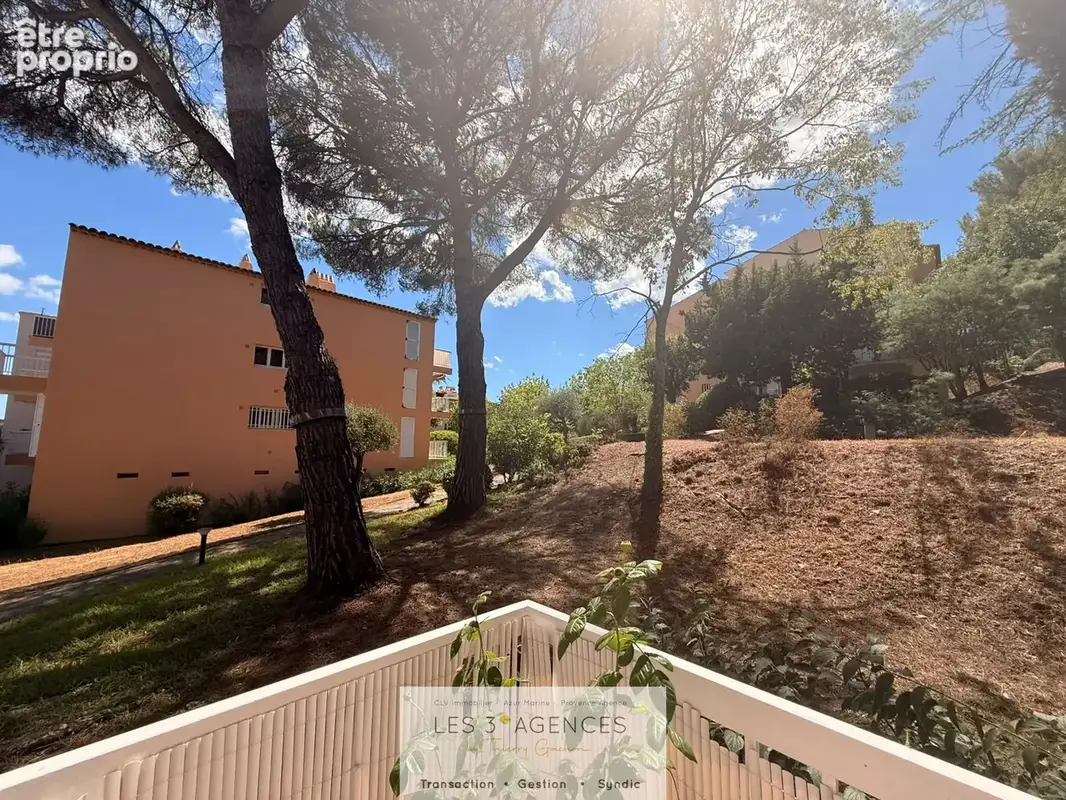 Photo Appartement à Cogolin au prix de 241 000€