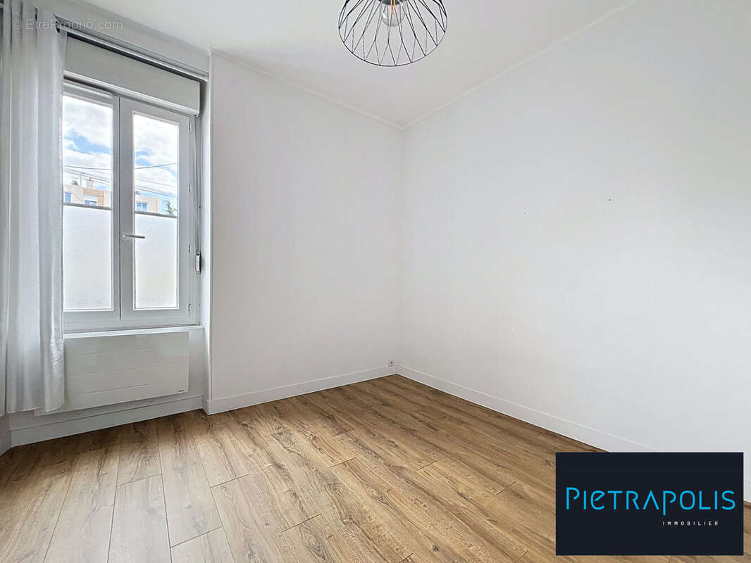 Appartement 38 m² à Dijon  - photo 8