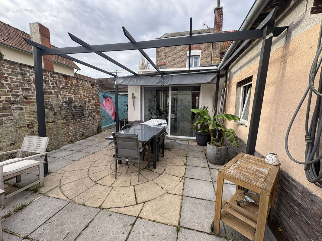 Maison à FLIXECOURT