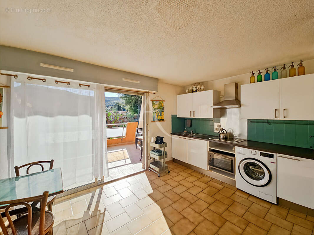 Appartement à LE PRADET