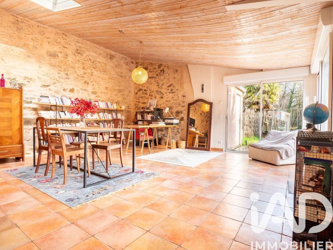 Photo 1 - Maison à BOUGUENAIS