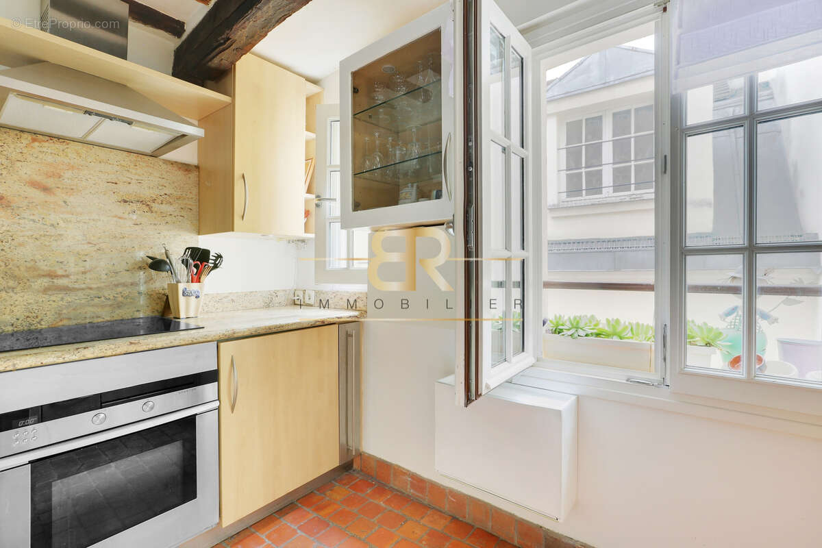 Appartement à PARIS-2E