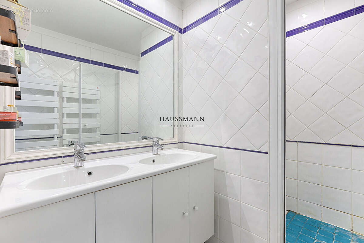Appartement à PARIS-6E