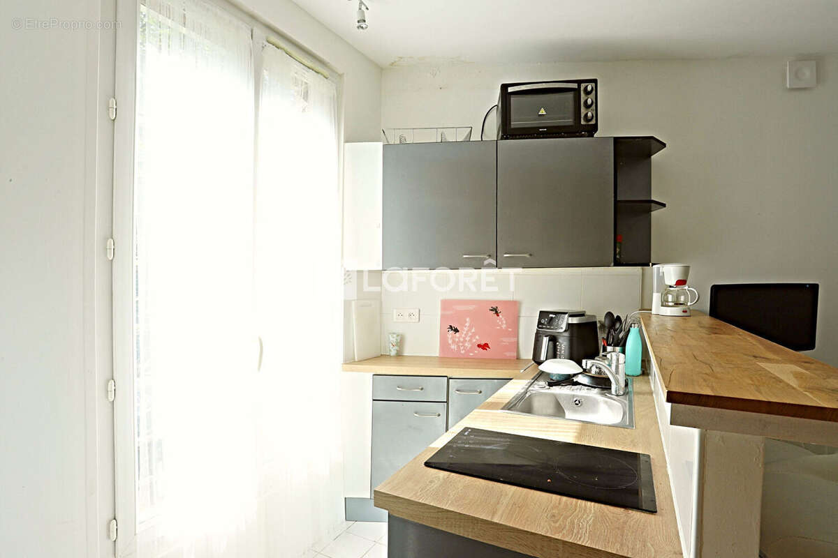 Appartement à PARIS-14E