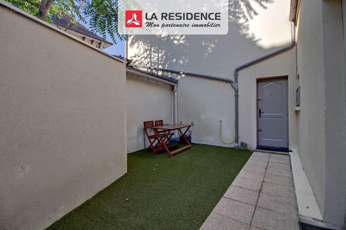 Appartement à LES MUREAUX