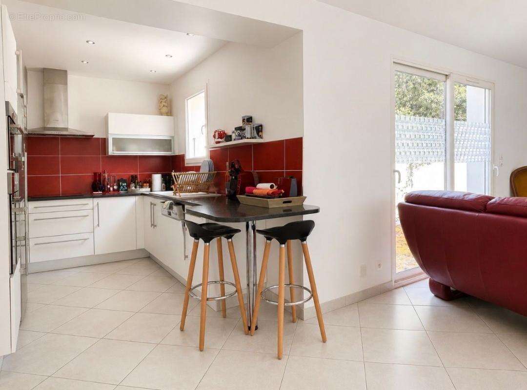 Maison à vendre à Chaucre – À seulement 500 mètres de la plage - photo 7