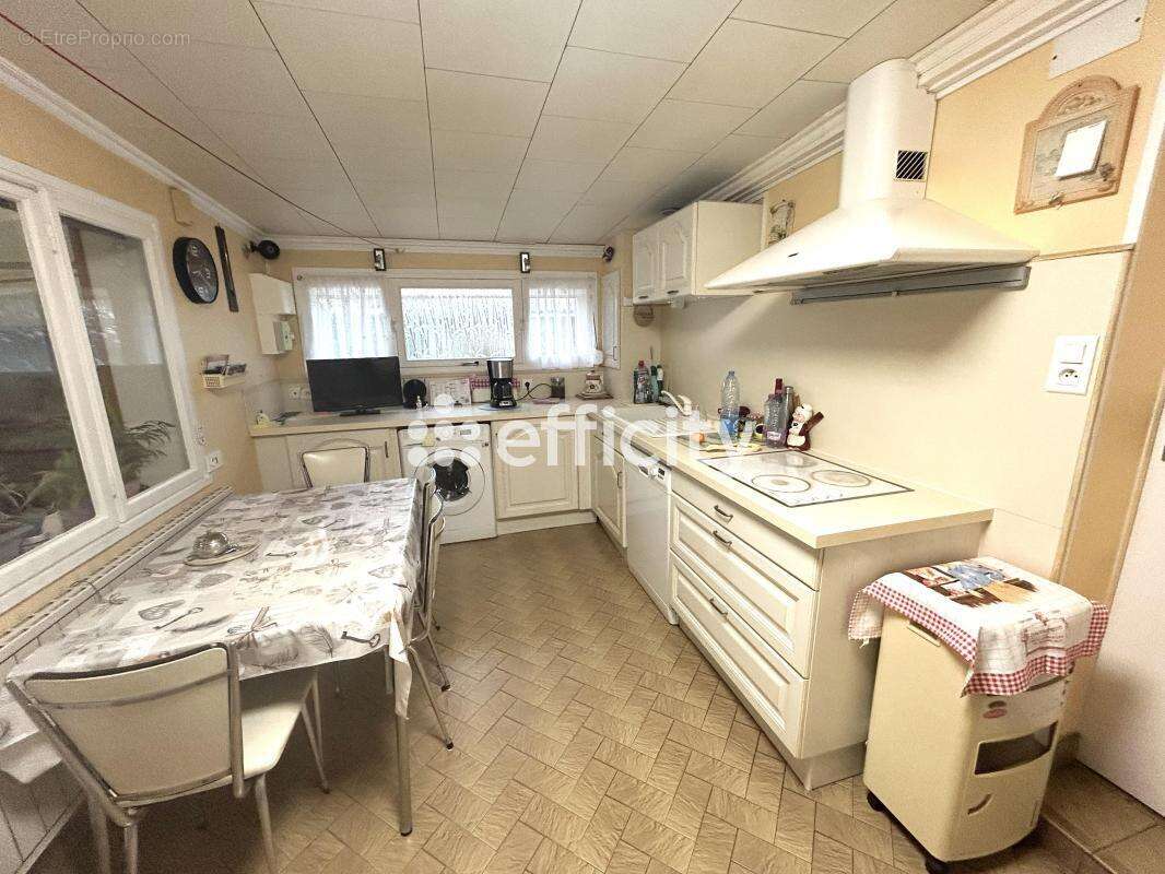 Maison à SAINS-EN-GOHELLE