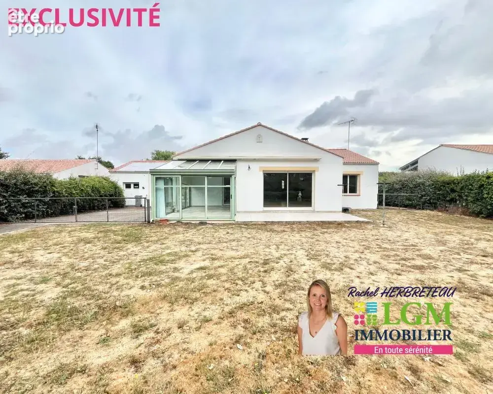 Maison À Vendre - Landeronde – Maison lumineuse avec grand terrain et dépendances - photo 13