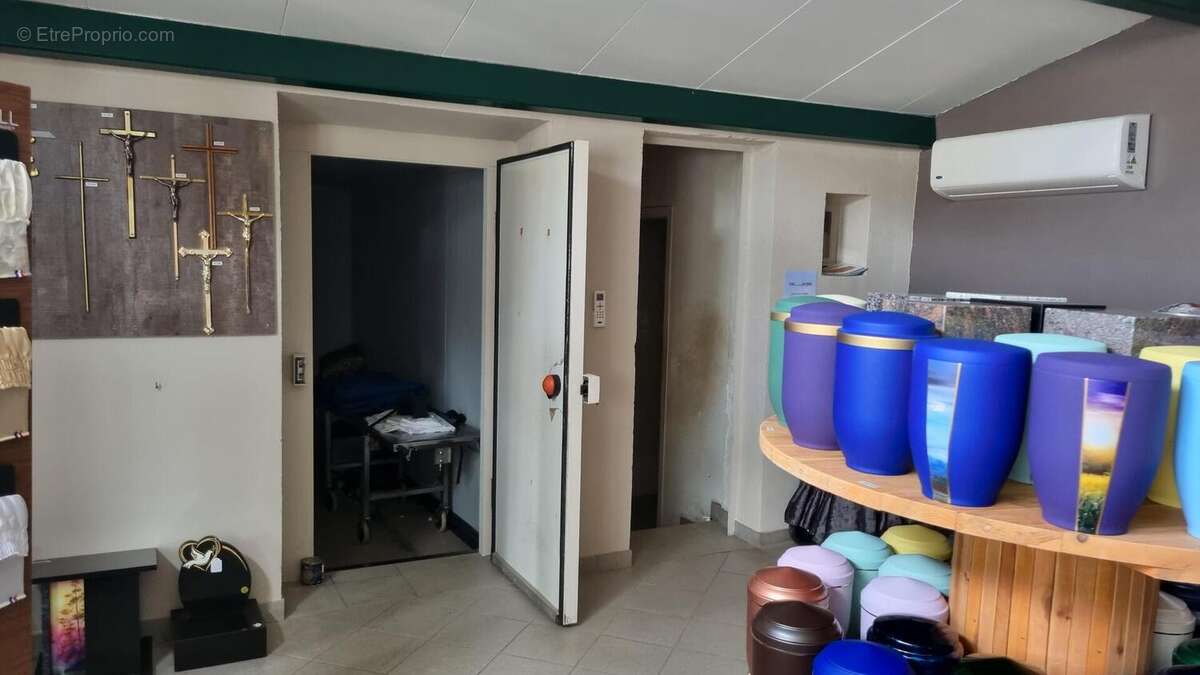 20250603151254 - Commerce à NONTRON