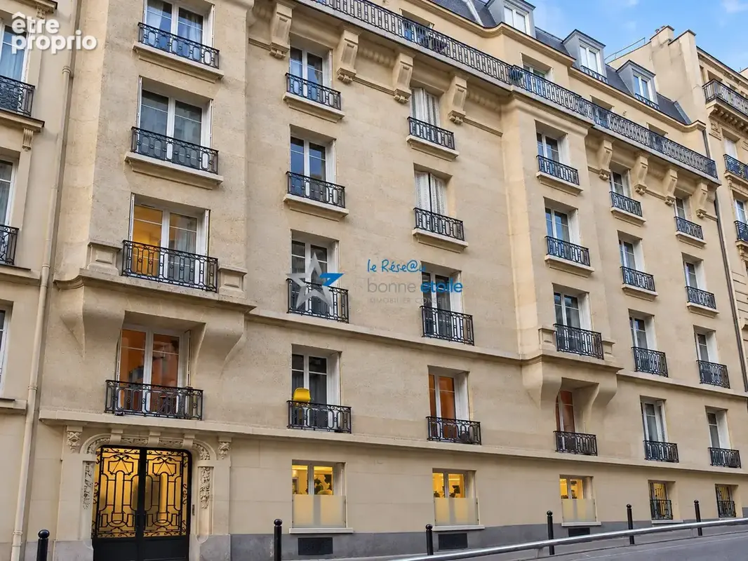 Appartement 2 pièces 46 m² à vendre à Paris-18e (75018) - photo 1