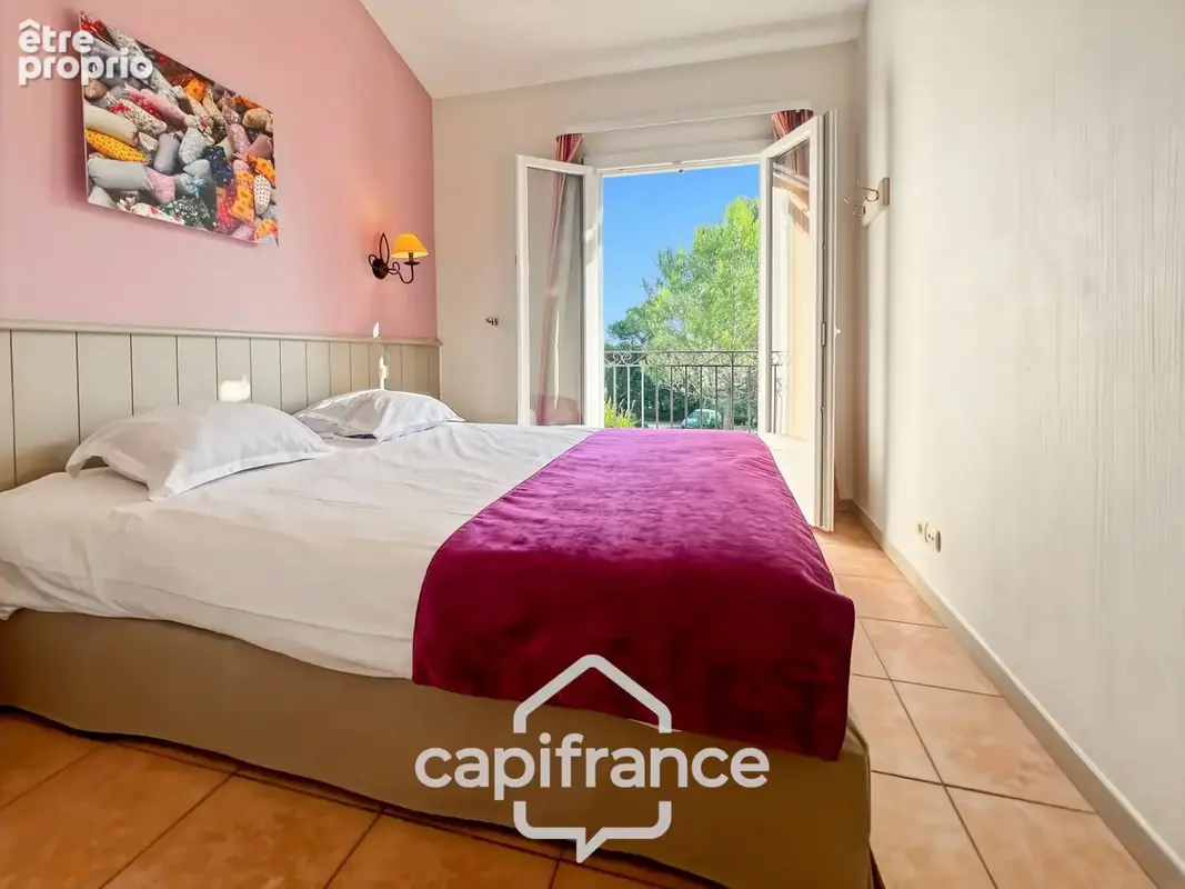 Charmant Bastidon dans le Domaine du Golf de Pont Royal, 45 m2 habitable, ravalé, avec jardin privatif, élevé d'un étage, 2 cham - photo 15