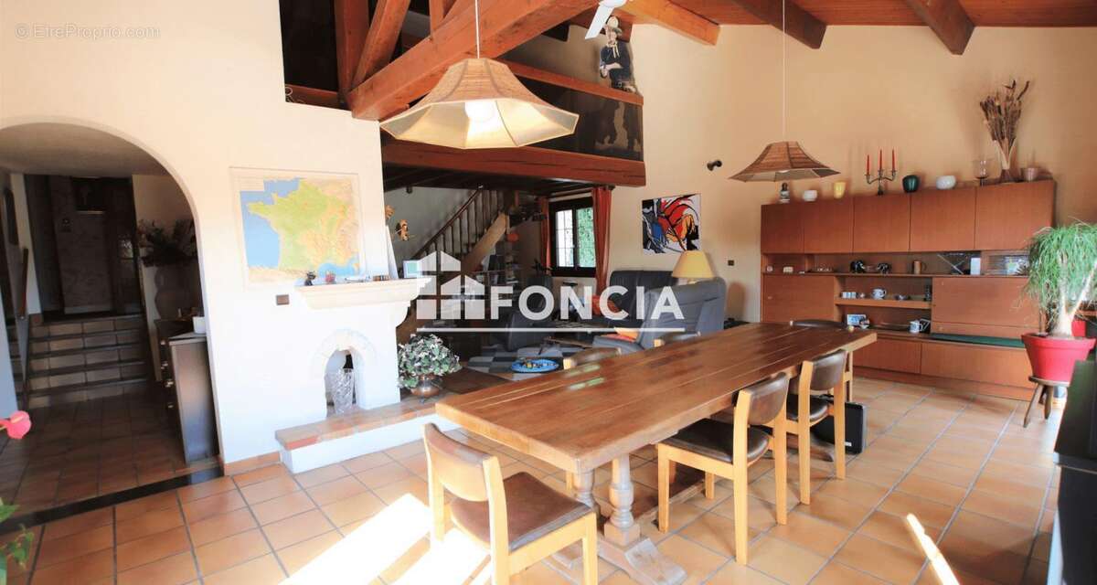 Maison à SALLES-SUR-MER