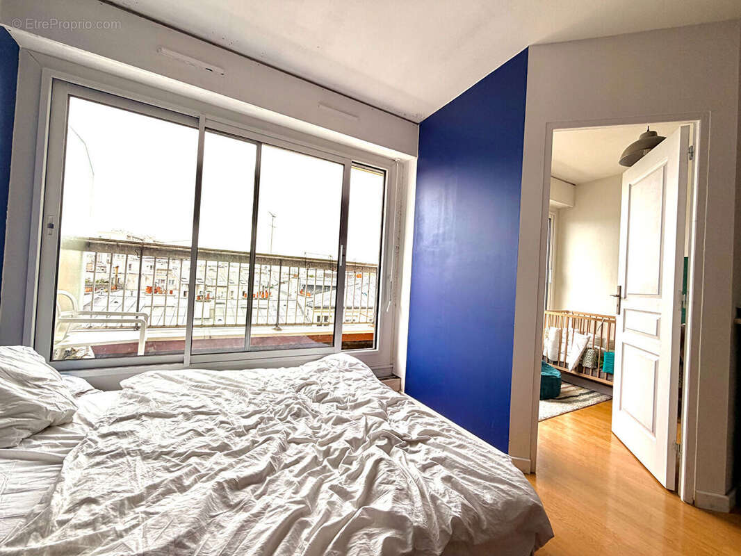 Appartement à PARIS-19E