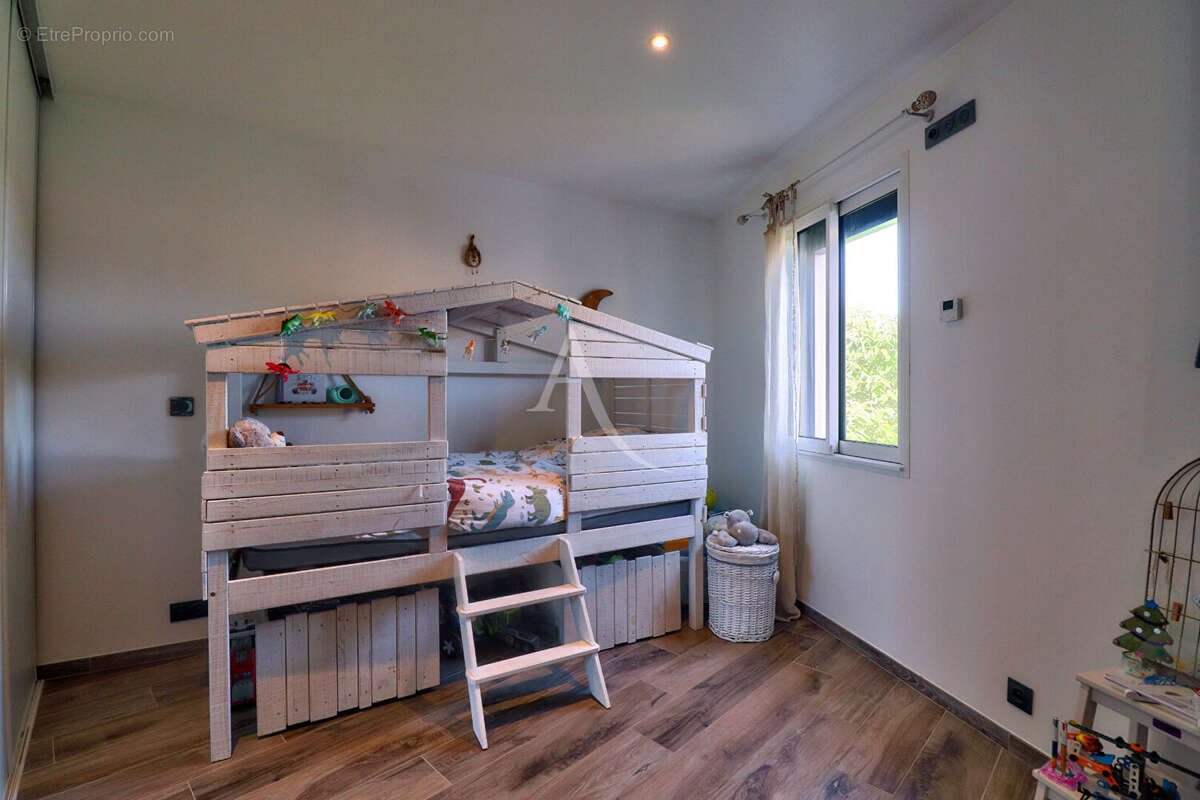 Appartement à GINASSERVIS