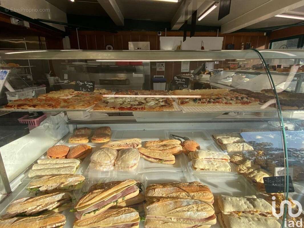 Photo 3 - Commerce à CARROS