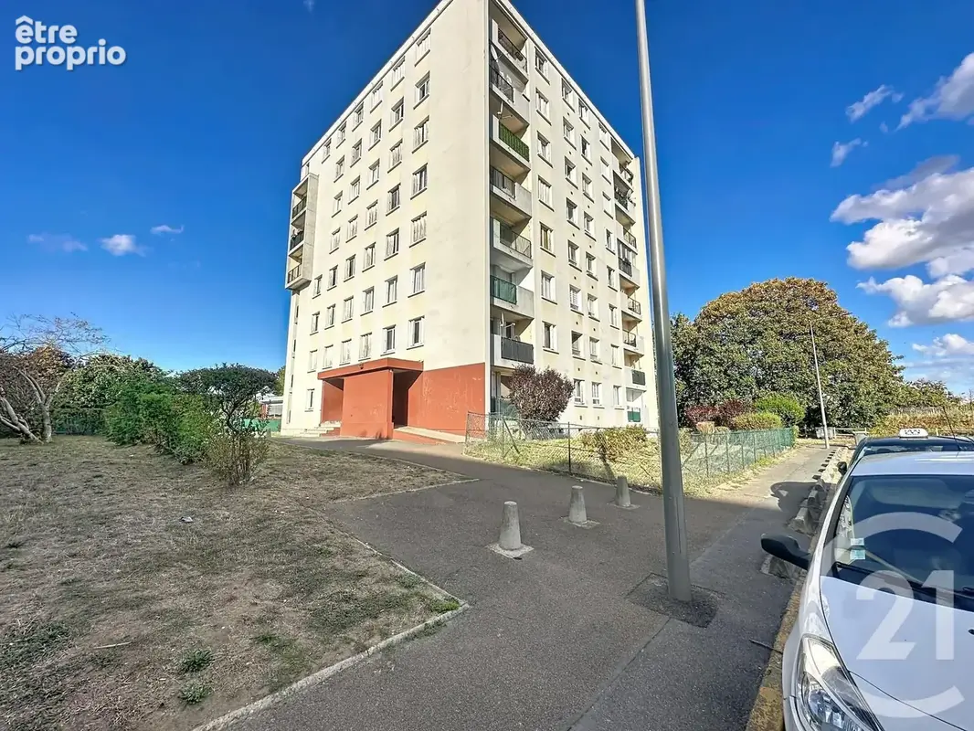 Appartement 4 pièces 69 m² à vendre à Garges-Les-Gonesse (95140) - photo 8