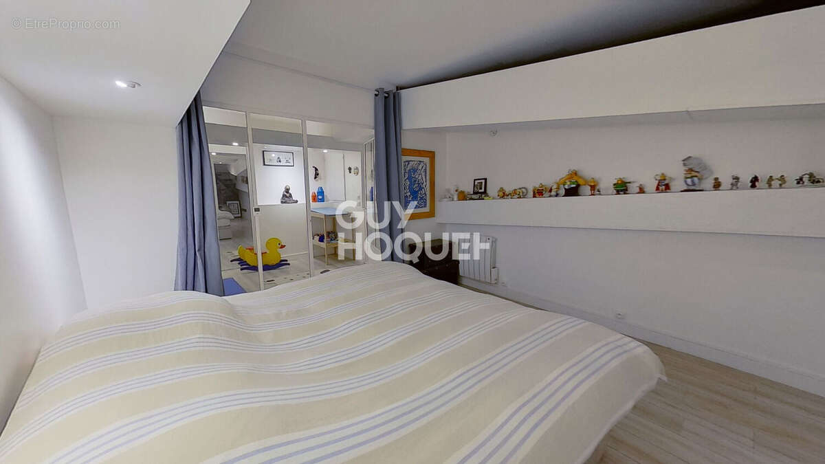 Appartement à PARIS-15E