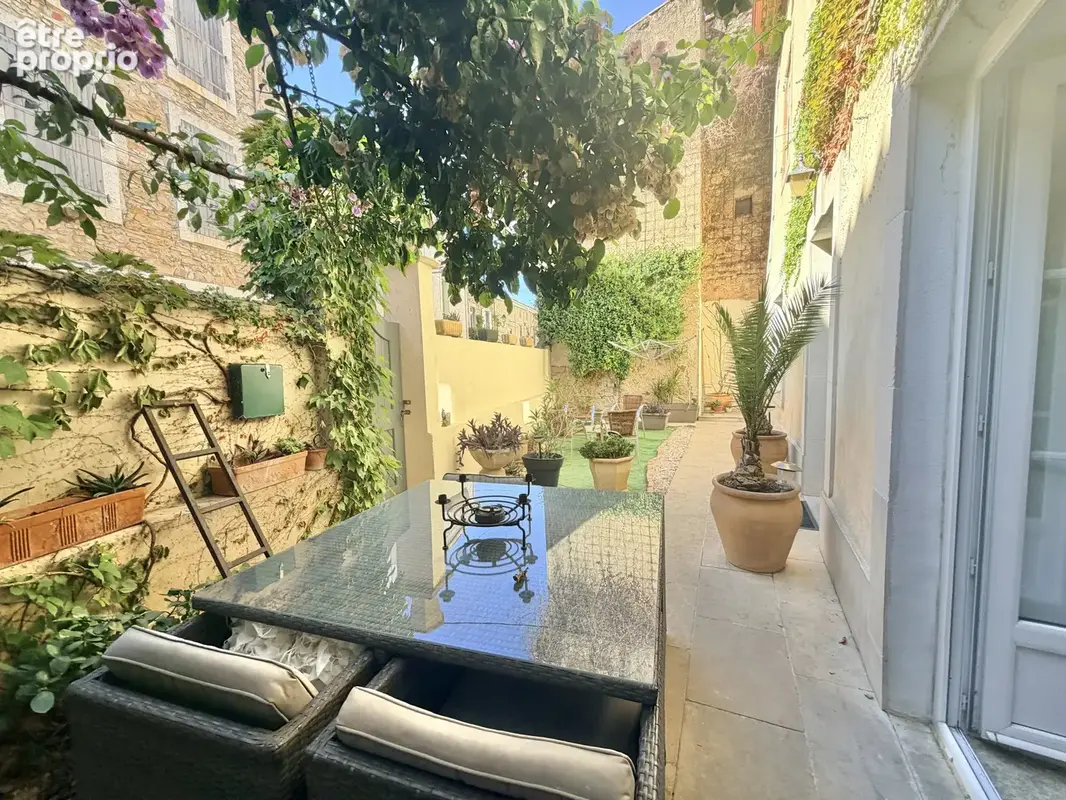 Une propriété d’exception, avec 5 chambres en suite et une terrasse ensoleillée - photo 16