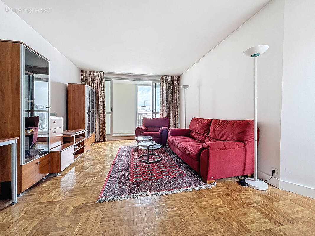 Appartement à PARIS-19E
